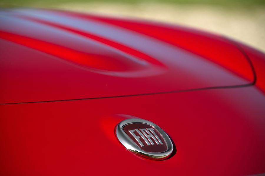 Детали экстерьера Fiat 124 Spider  2016 года  (UK) (фото 34 из 37)